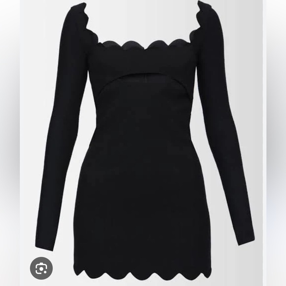 Storia Dresses & Skirts - Storia Black scallop long sleeve mini dress NWT SZ small